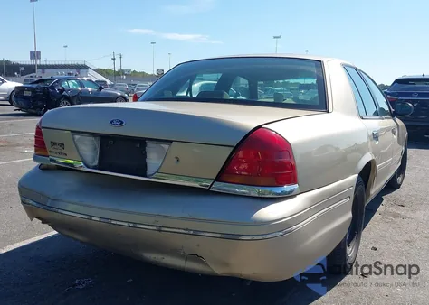 2000 Ford Crown Victoria from USA, damaged, VIN 2FAFP73W9YX174182